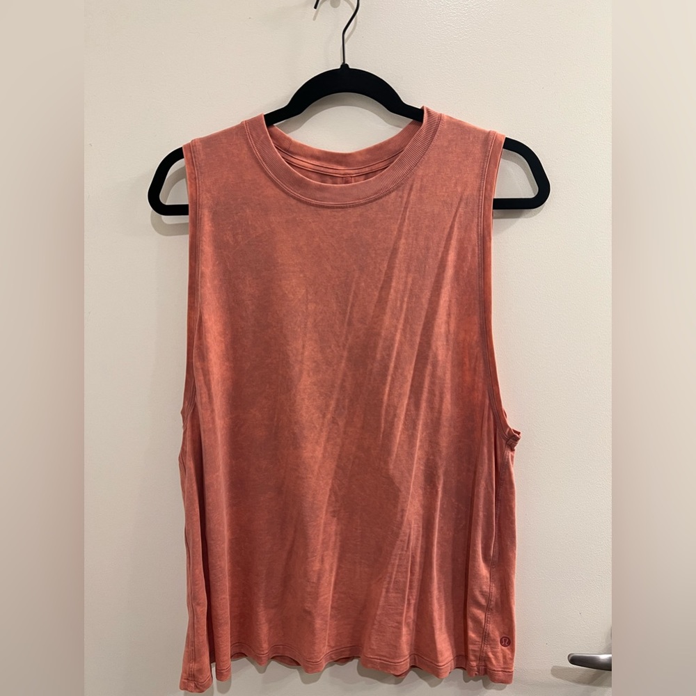 Lululemon tank top